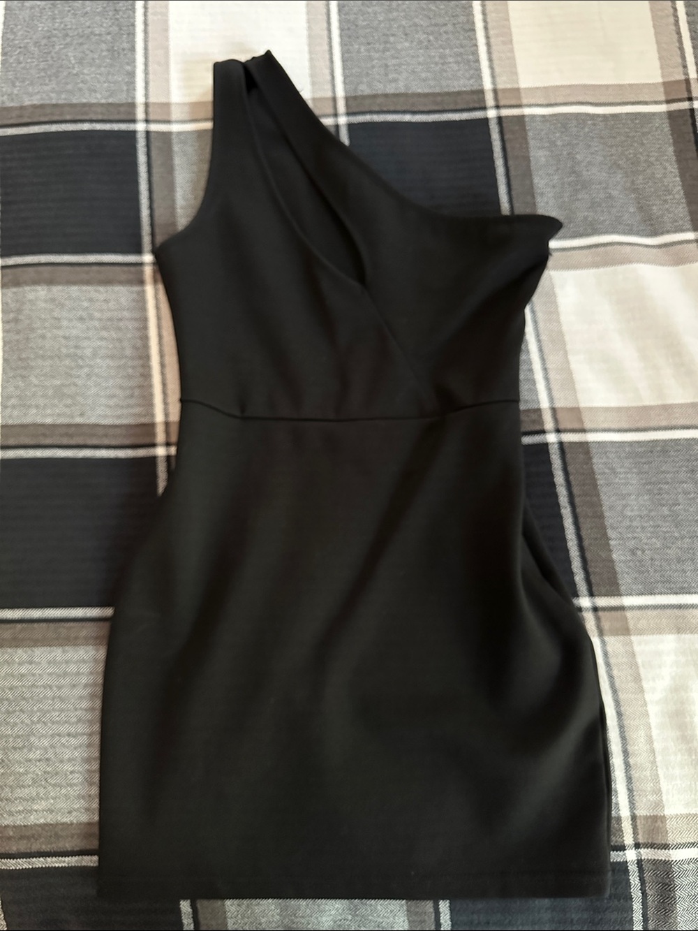 Superdown Black One-Shoulder Bodycon Dress